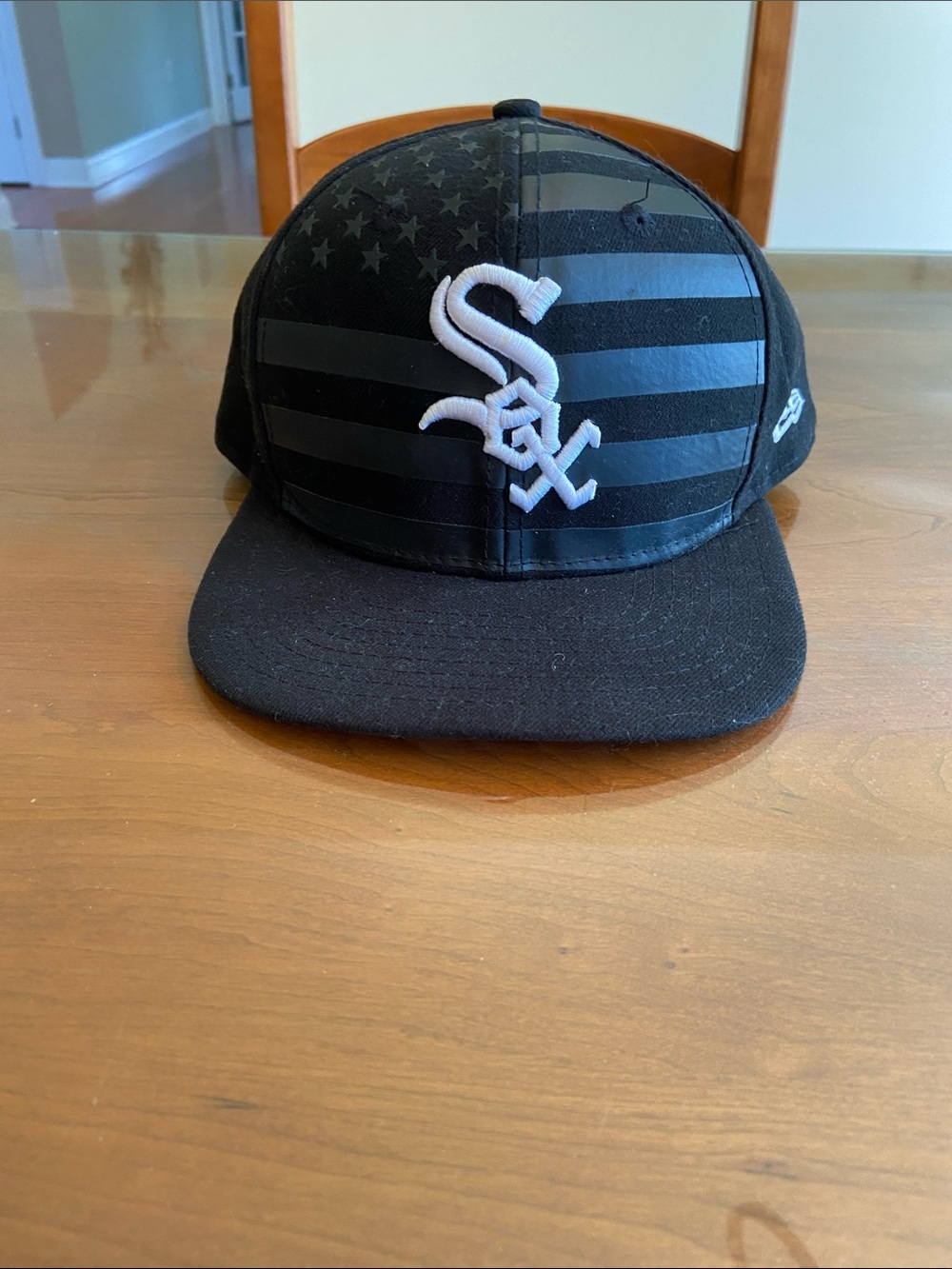 New Era  Youth Black/White Sox Flag Snapback Hat. Brand New. Adjustable.